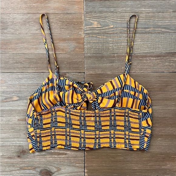 UO Dolores Tie-Front Cropped Tank Top - Picture 6 of 9